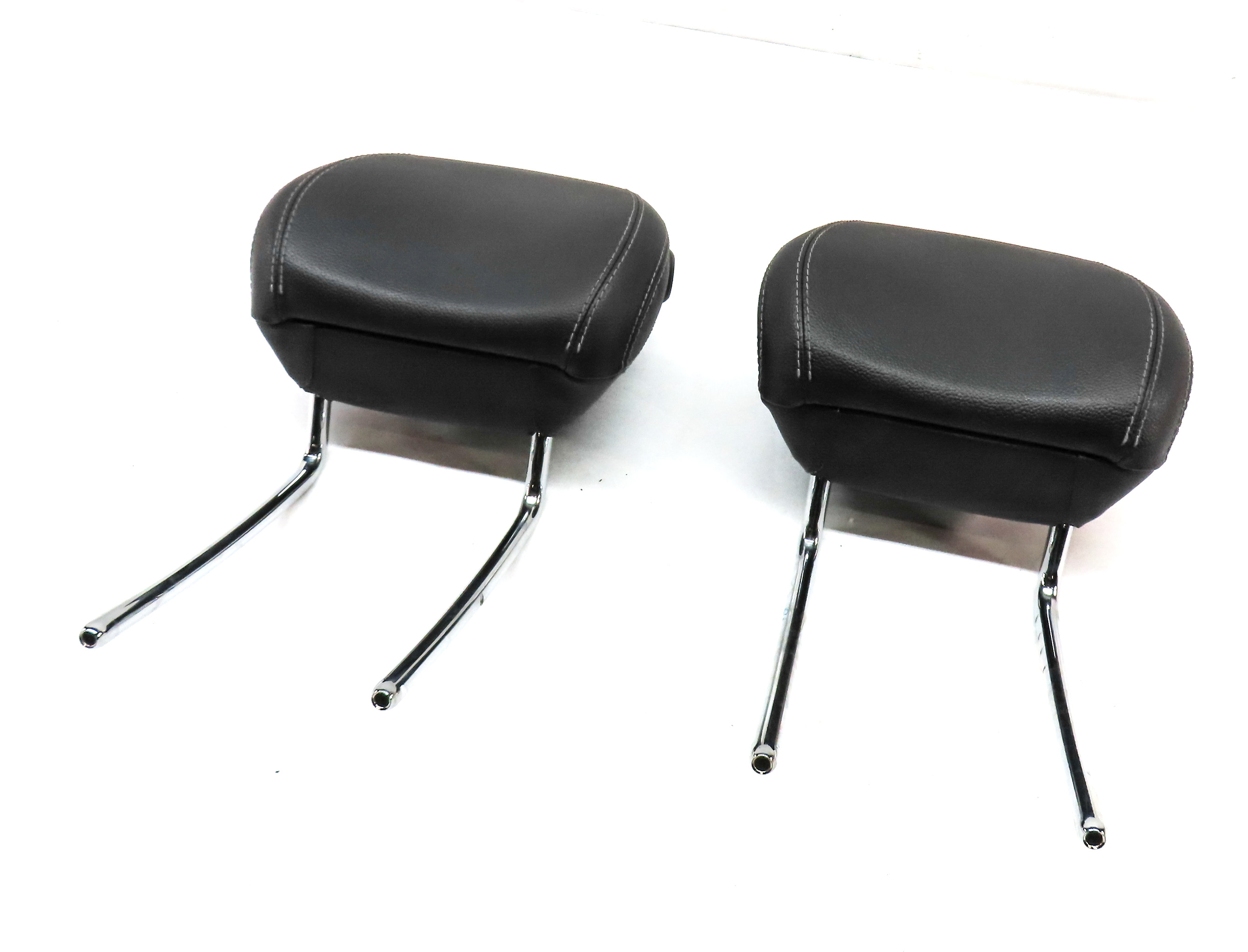 12-19 MERCEDES GL GLS ML X166 FRONT LEFT & RIGHT HEADREST SET/2 (101A) — exact item pictured